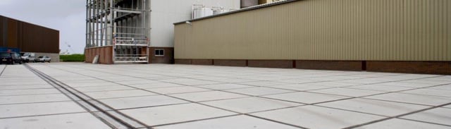 Gewapende Stelcon betonplaten voor bedrijfsterrein Fuite Diervoeders