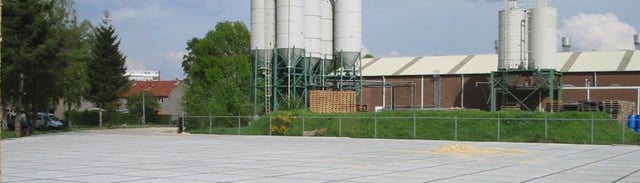 Bedrijfsverharding van Stelcon betonplaten bij Paraat Hengelo