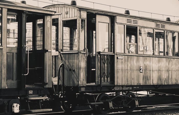 Het was 1920 toen directeur Willem Honig van De Meteoor met de trein naar Tilburg reisde om zijn weg per fiets te vervolgen naar Goirle. 